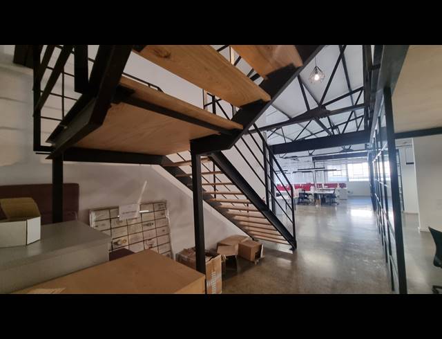 486M² OFFICE FOR SALE IN SALT RIVER